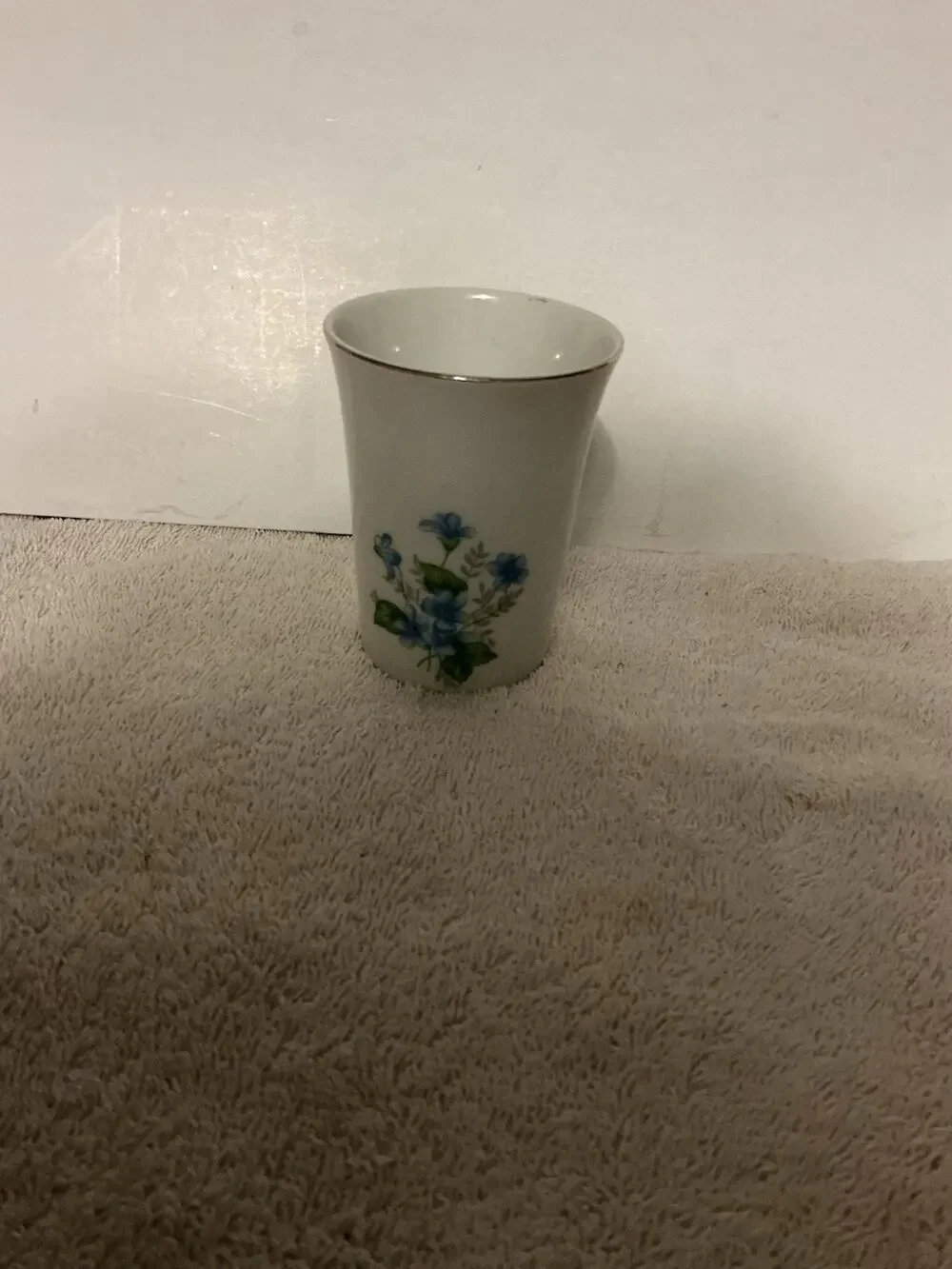 Vintage Porcelain Tumbler Bath Cup Holder Floral Blue Small Gold Rim